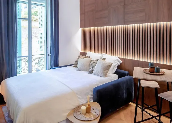 Superbe studio Plage/ Promenade des Anglais 104